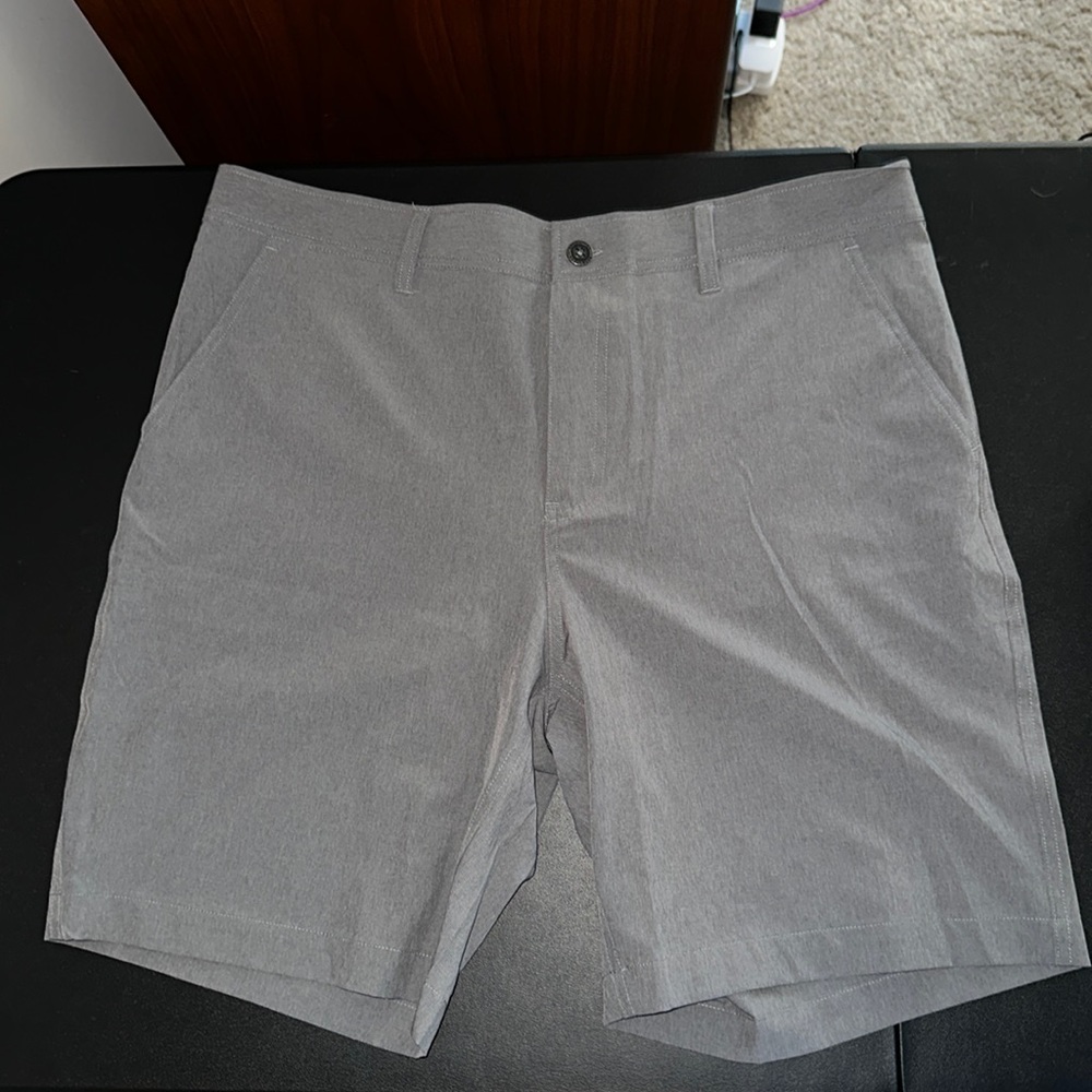 32 DEGREES Hybrid Shorts - 36 *NWOT*